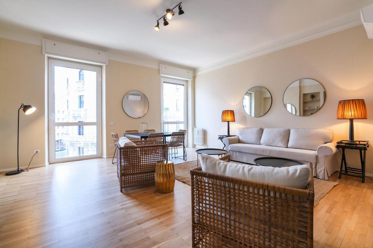 Luxury San Babila Apartment Milaan Buitenkant foto